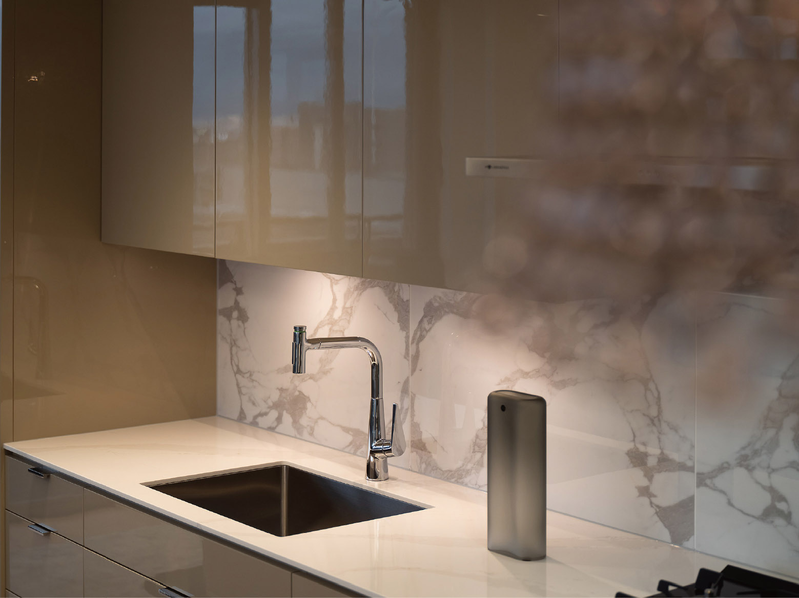 LUXURY MODERN